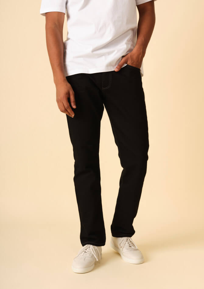 jean-homme-lucas-noir-made-in-france-collection-automne-hiver-2024-1