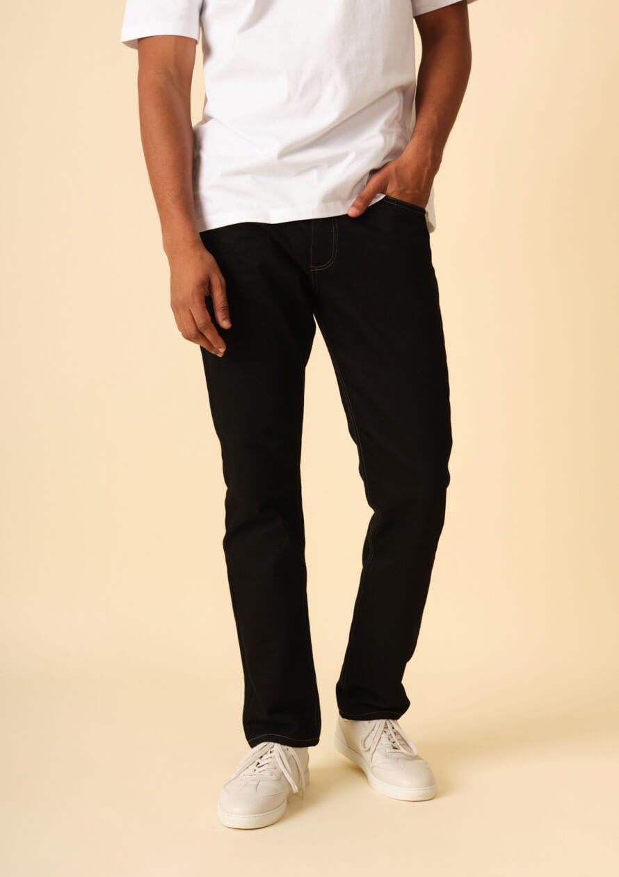 jean-homme-lucas-noir-made-in-france-collection-automne-hiver-2024-1