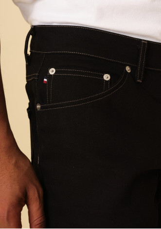 jean-homme-lucas-noir-made-in-france-collection-automne-hiver-2024-2