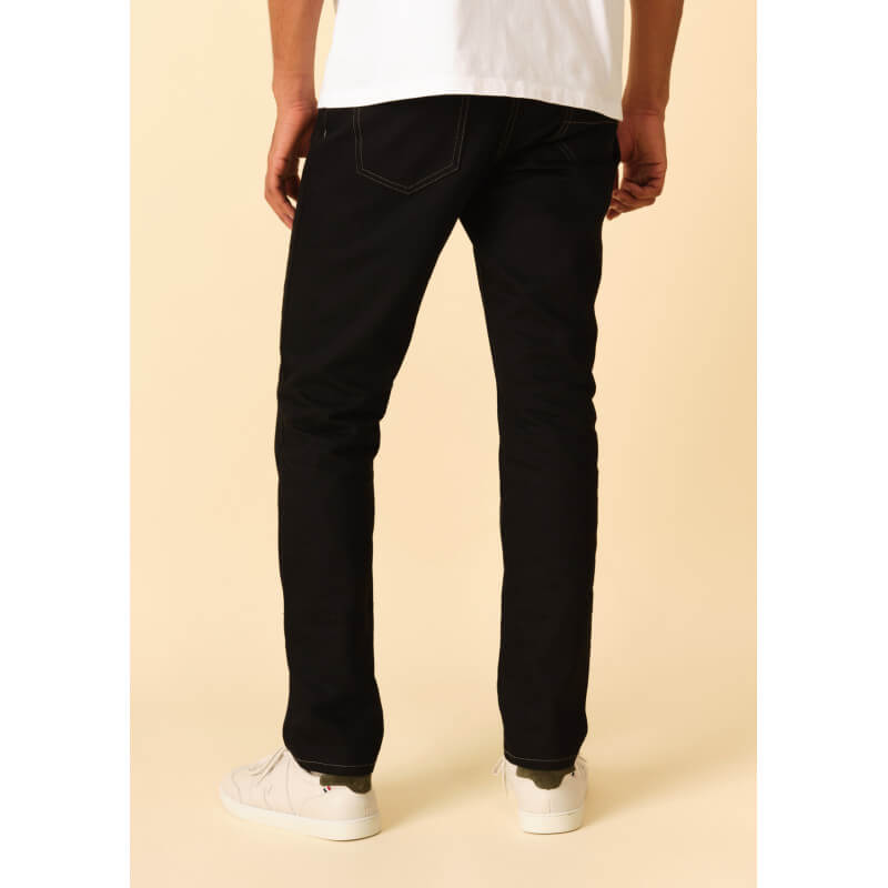 jean-homme-lucas-noir-made-in-france-collection-automne-hiver-2024-3