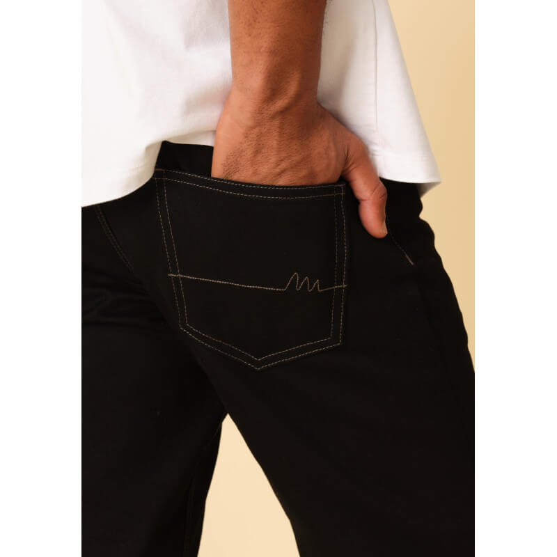 jean-homme-lucas-noir-made-in-france-collection-automne-hiver-2024-4