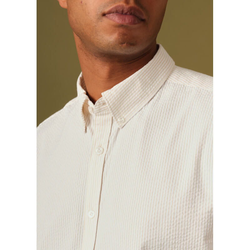 chemise-homme-centre-ville-texture-beige-rayure-coton-collection-printemps-ete-2024-1