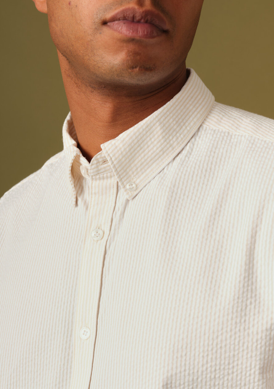chemise-homme-centre-ville-texture-beige-rayure-coton-collection-printemps-ete-2024-1