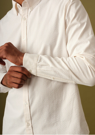 chemise-homme-centre-ville-texture-beige-rayure-coton-collection-printemps-ete-2024-3