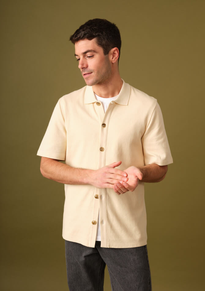 polo-homme-reveur-ecru-coton-collection-printemps-ete-2025-3