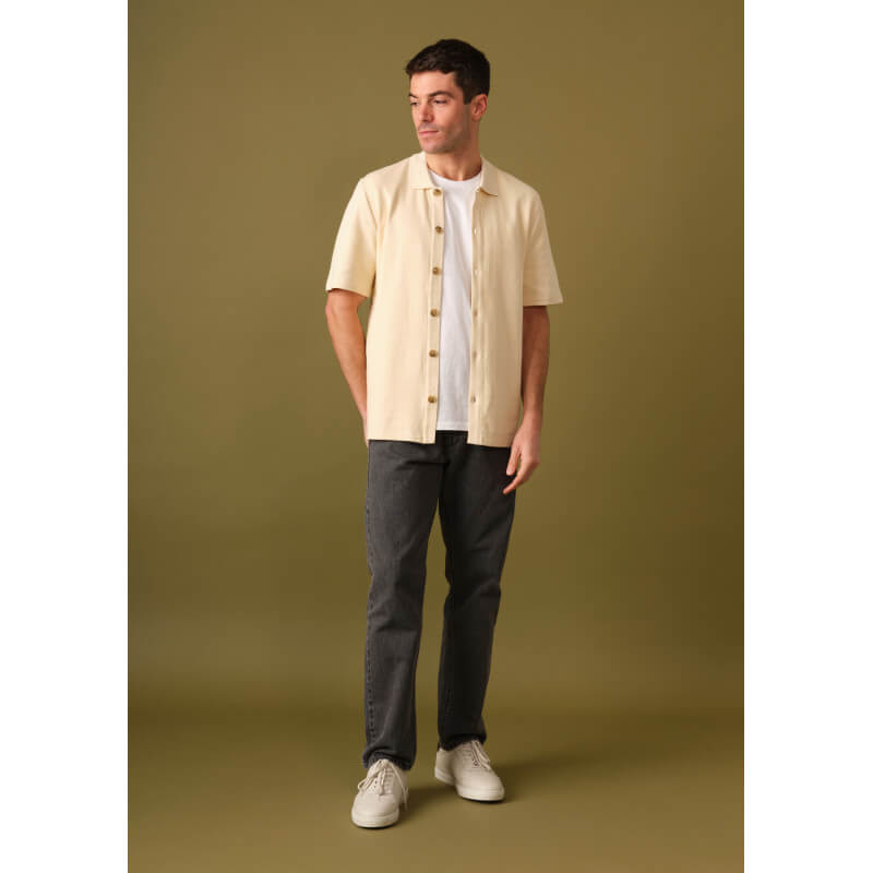polo-homme-reveur-ecru-coton-collection-printemps-ete-2025-4