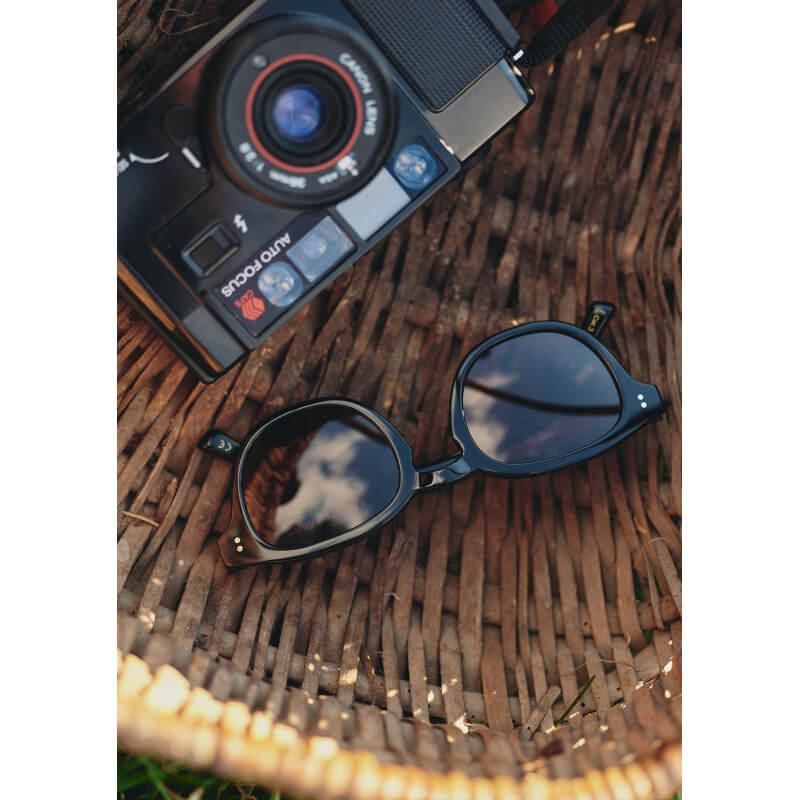 lunettes-homme-prisme-noir-collection-printemps-ete-2026-4