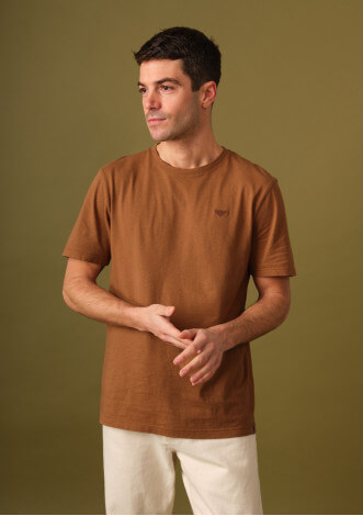 t-shirt-homme-prairie-camel-made-in-france-collection-printemps-ete-2026-3