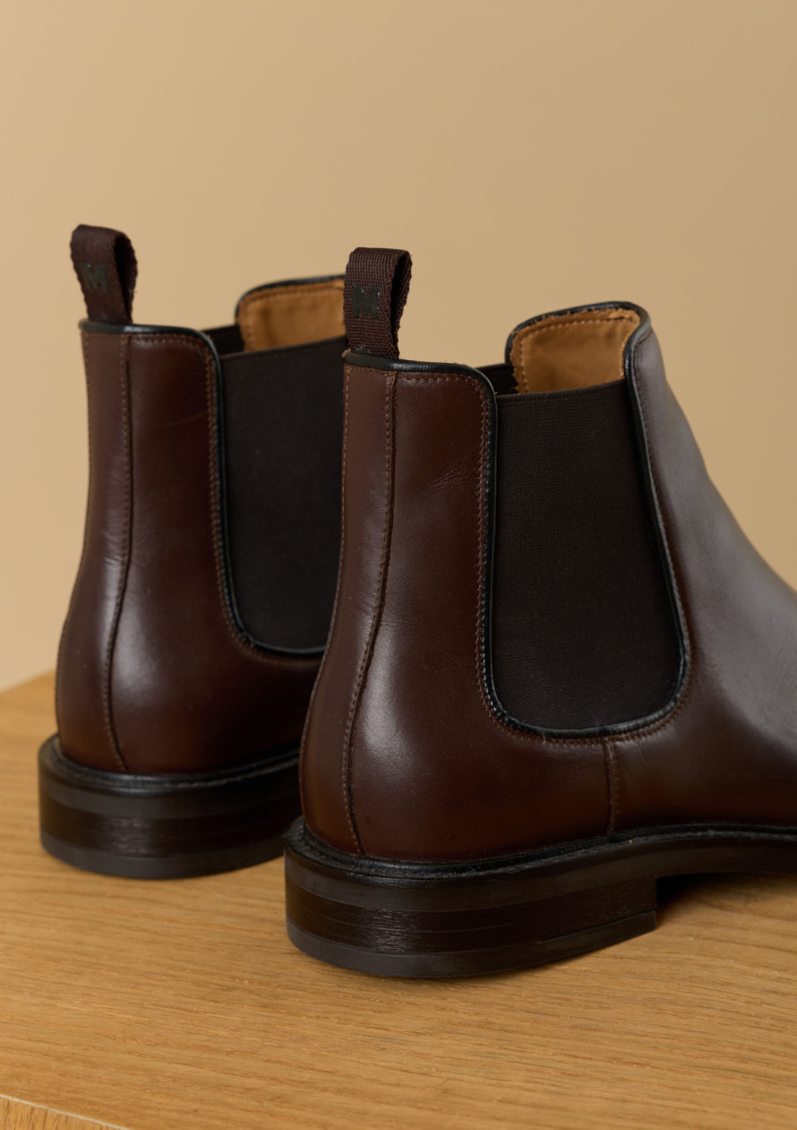 boots-homme-owen-marron-cuir-collection-automne-hiver-2026-1