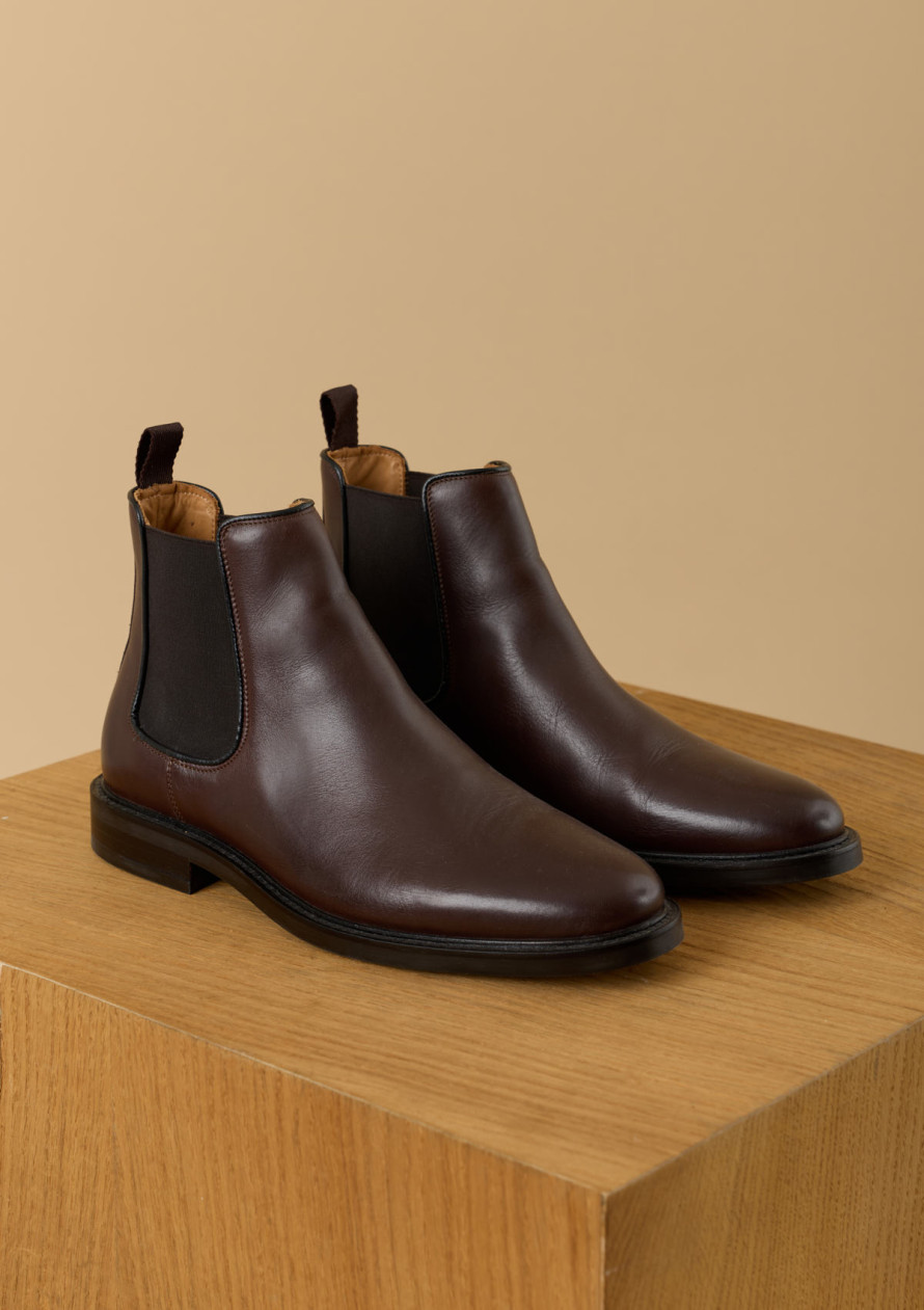 boots-homme-owen-marron-cuir-collection-automne-hiver-2026-2
