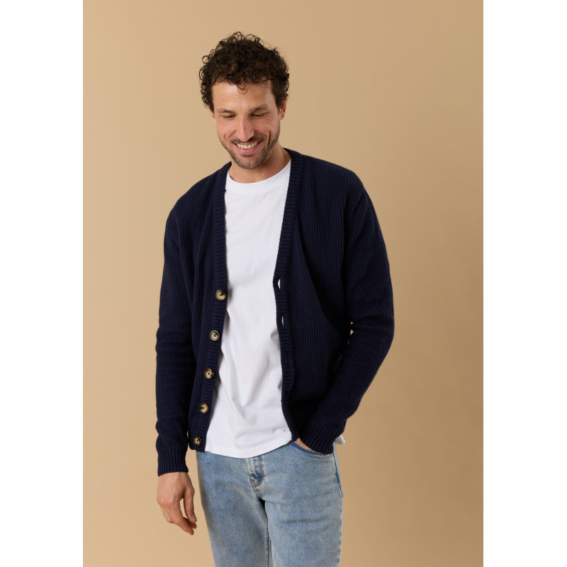 gilet-homme-nostalgie-bleu-marine-made-in-france-collection-automne-hiver-2026-1