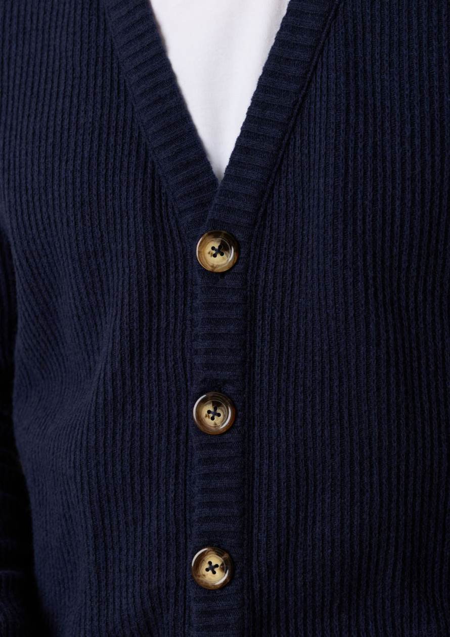 gilet-homme-nostalgie-bleu-marine-made-in-france-collection-automne-hiver-2026-4