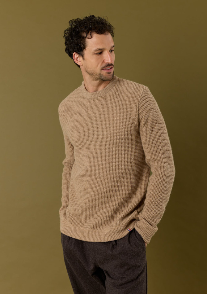 pull-homme-origine-beige-made-in-france-collection-automne-hiver-2026-1