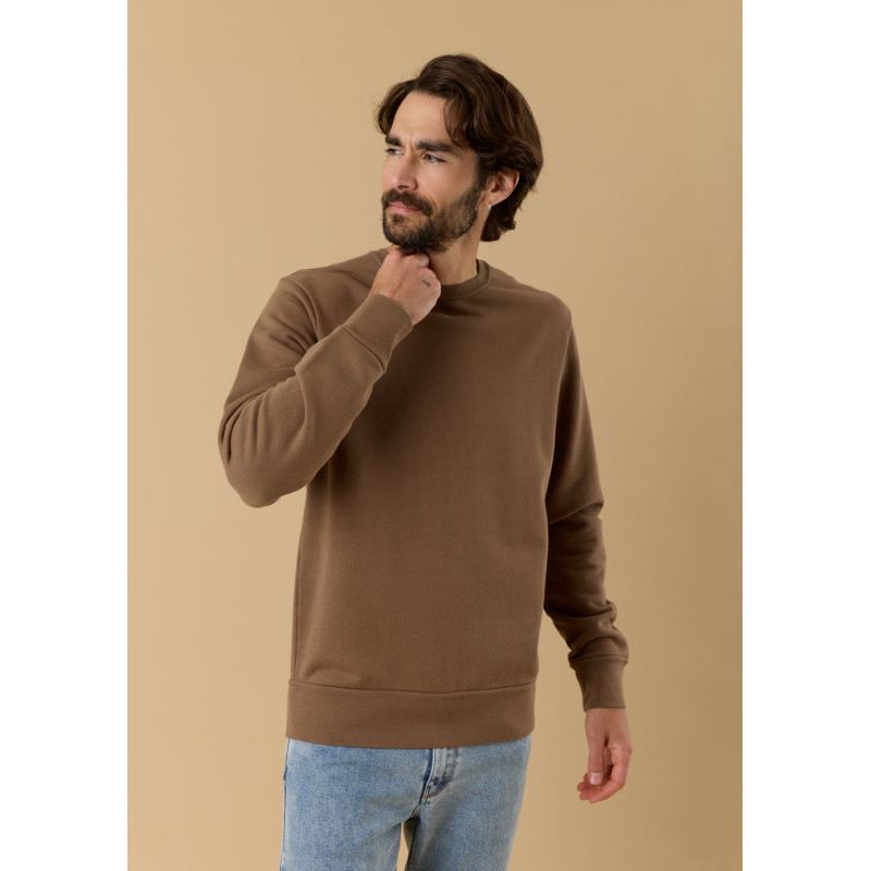 sweat-homme-gravure-marron-coton-biologique-collection-automne-hiver-2026-1