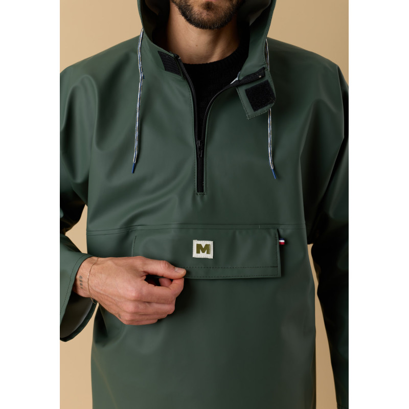 impermeable-homme-goutte-kaki-made-in-france-collection-automne-hiver-2026-3
