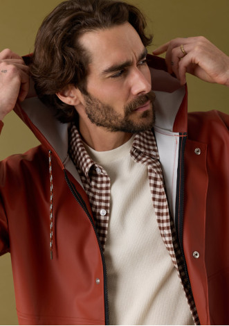 impermeable-homme-brume-terracota-made-in-france-collection-automne-hiver-2026-2