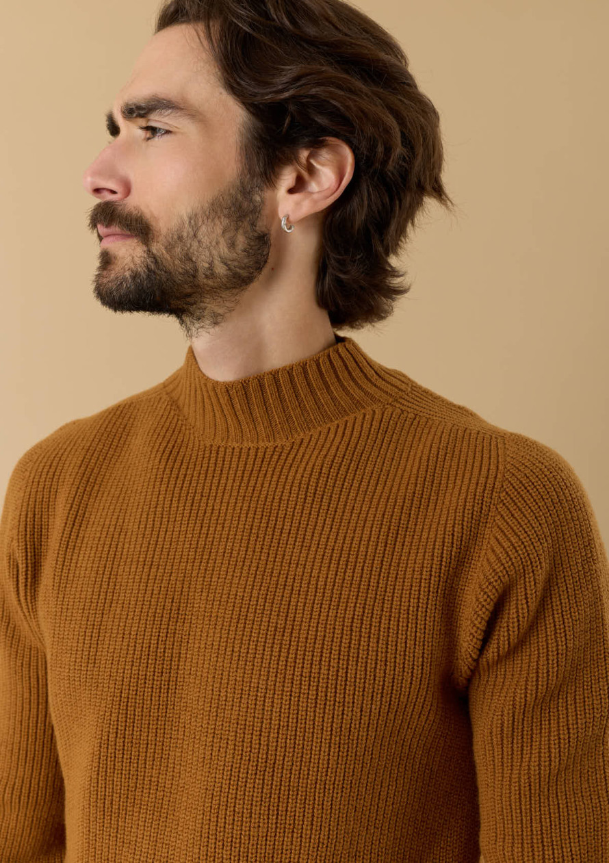 pull-homme-saison-ocre-made-in-france-collection-automne-hiver-2026-3