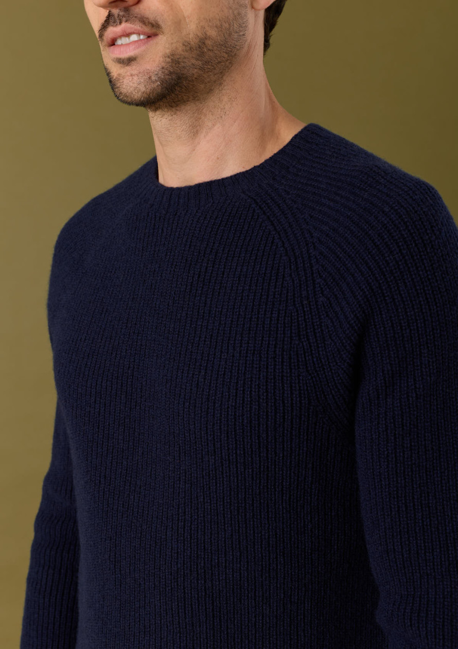 pull-homme-progres-bleu-marine-made-in-france-collection-automne-hiver-2026-2