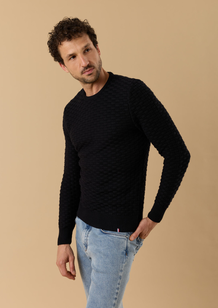 pull-homme-damier-noir-coton-biologique-collection-automne-hiver-2026-2