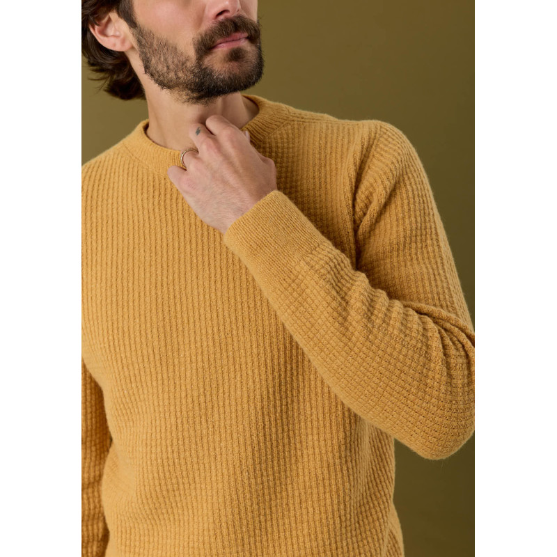 pull-homme-origine-jaune-made-in-france-collection-automne-hiver-2026-4