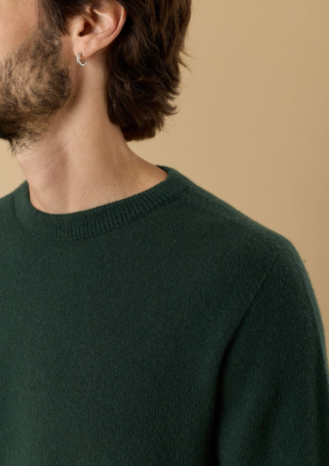 pull-homme-toison-vert-made-in-france-laine-merinos-collection-automne-hiver-2026-1