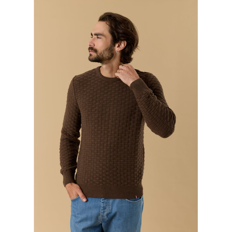 pull-homme-damier-marron-coton-biologique-collection-automne-hiver-2026-5