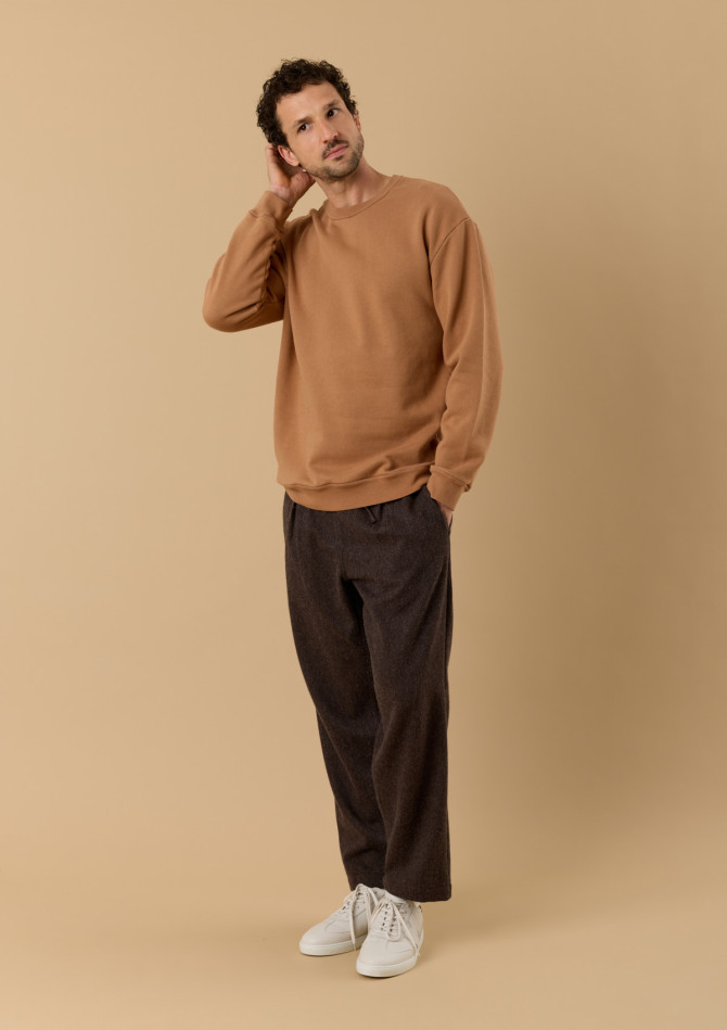 sweat-homme-alex-camel-coton-biologique-collection-automne-hiver-2026-1