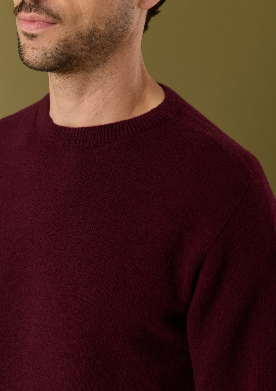 pull-homme-toison-rouge-grenat-made-in-france-laine-merinos-collection-automne-hiver-2026-4