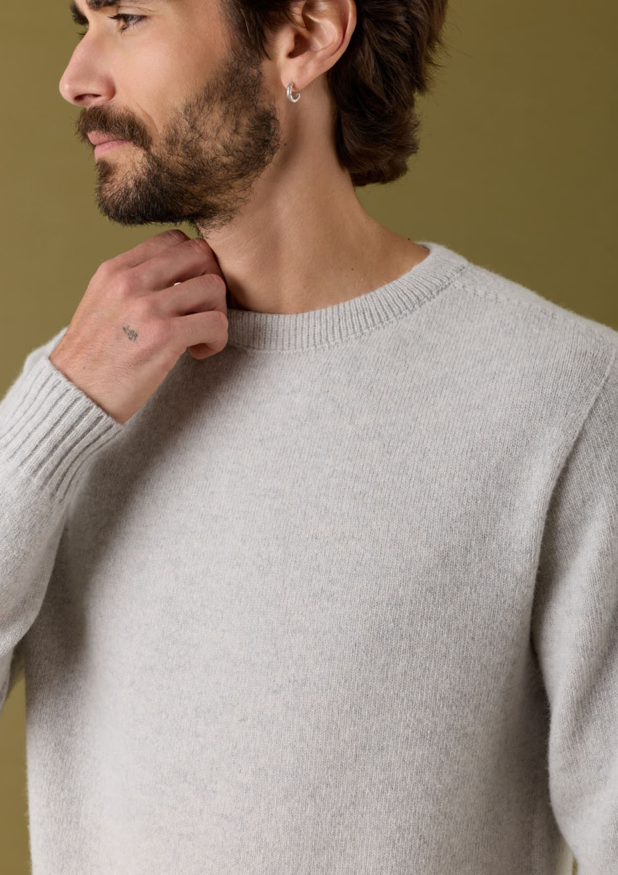 pull-homme-toison-gris-made-in-france-laine-merinos-collection-automne-hiver-2026-2