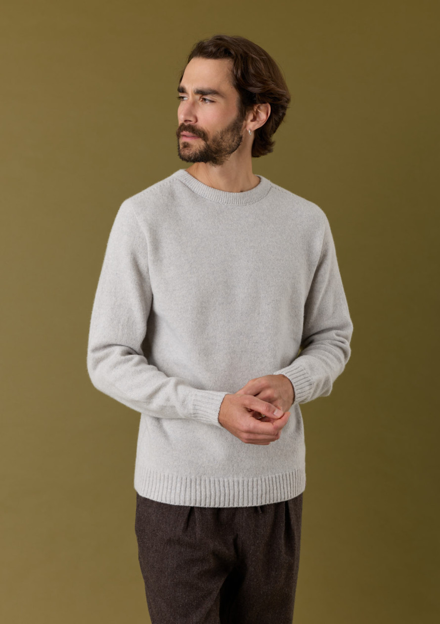 pull-homme-toison-gris-made-in-france-laine-merinos-collection-automne-hiver-2026-4
