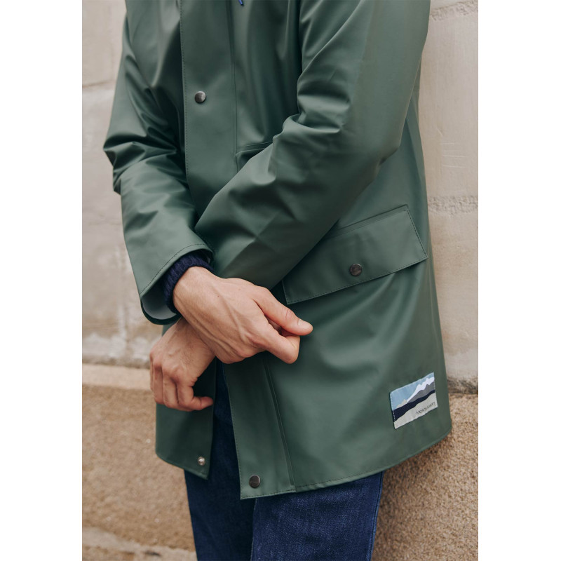 impermeable-homme-averse-kaki-made-in-france-collection-automne-hiver-2026-3