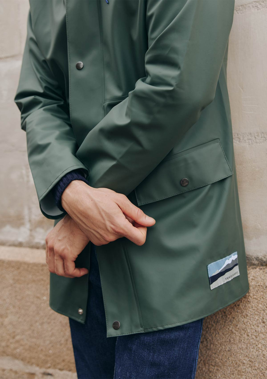 impermeable-homme-averse-kaki-made-in-france-collection-automne-hiver-2026-3