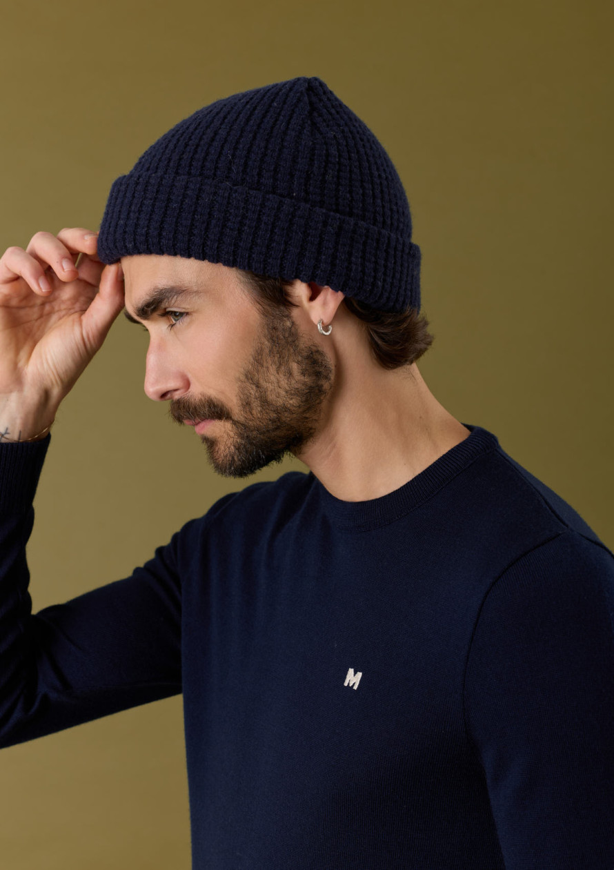 bonnet-homme-graine-bleu-marine-laine-collection-automne-hiver-2026-1