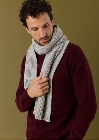 echarpe-homme-chanterelle-gris-clair-laine-collection-automne-hiver-2026-2