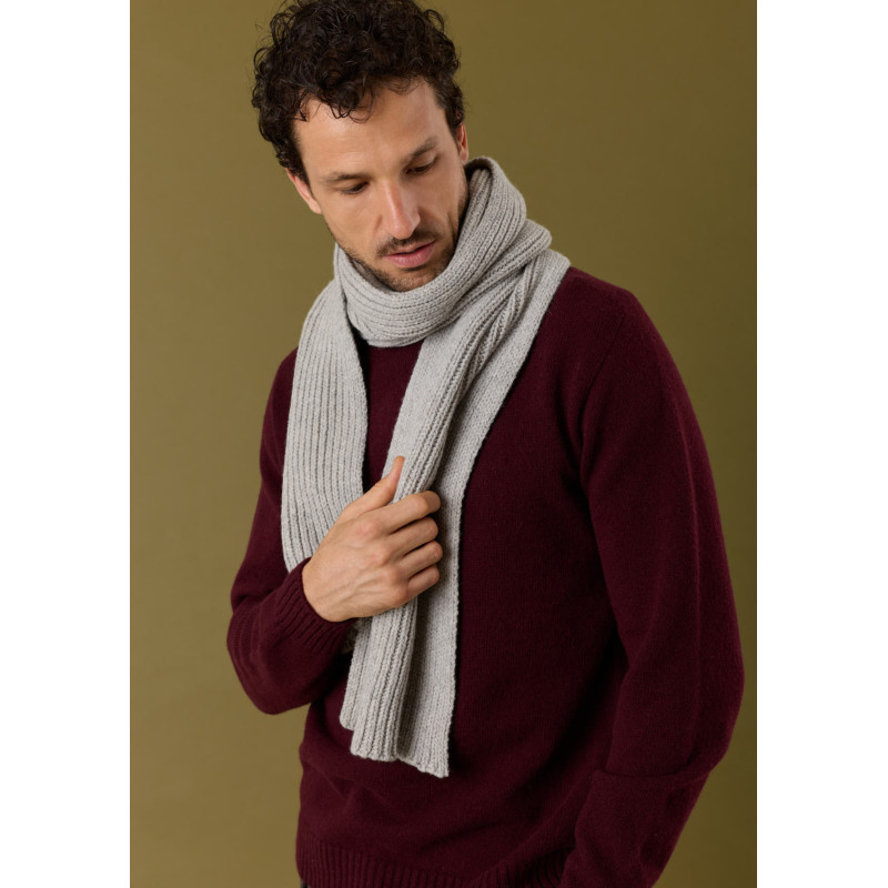 echarpe-homme-chanterelle-gris-clair-laine-collection-automne-hiver-2026-2