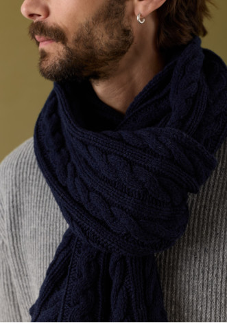 echarpe-homme-torsade-bleu-marine-made-in-france-collection-automne-hiver-2026-1