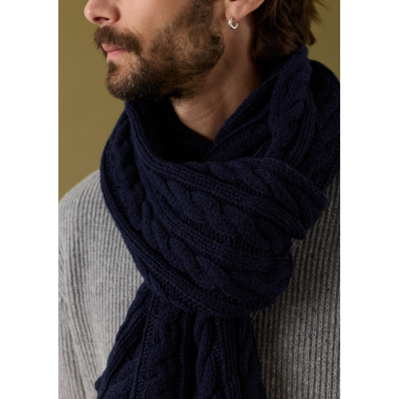 echarpe-homme-torsade-bleu-marine-made-in-france-collection-automne-hiver-2026-1