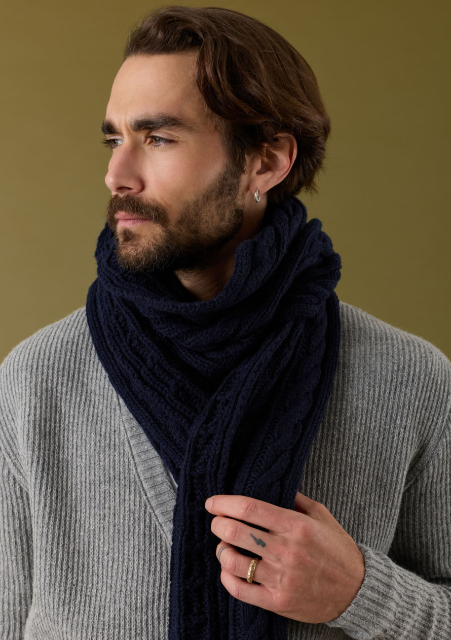 echarpe-homme-torsade-bleu-marine-made-in-france-collection-automne-hiver-2026-3