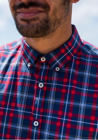 19ah-chemise-homme-centre-bourg-marine-carreaux-rouge-col-boutonné-1