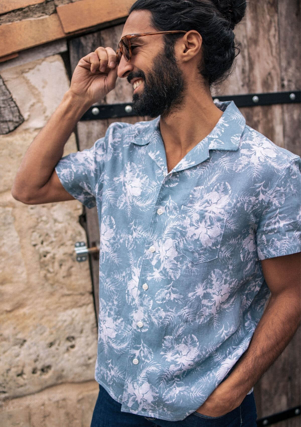 UNE CHEMISE EN LIN POUR UN ETE DURABLE
