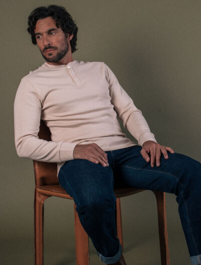 UN HENLEY EN COTON BIOLOGIQUE