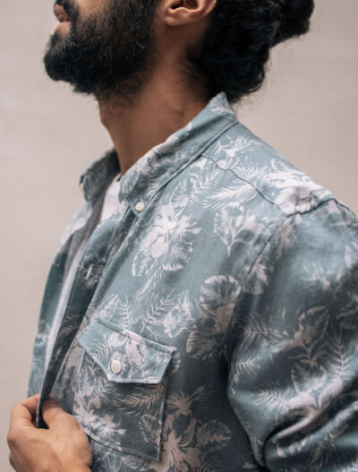 UNE CHEMISE EN LIN POUR UN ÉTÉ DURABLE 